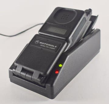 Motorola Micro T-A-C Classic + tafellader - Mobiele telefoon, Nieuw