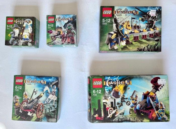 Lego Set - Castle - 5614(New), 5618, 7009 (New), 7090 (New),, Kinderen en Baby's, Speelgoed | Duplo en Lego
