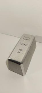 Volcanic Aluminum – Hand Poured Abstract Sculpture, 2.2 kg,