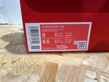 Nike - Dunk Low - Sneakers - Maat: EU 39 - Nieuw met tags