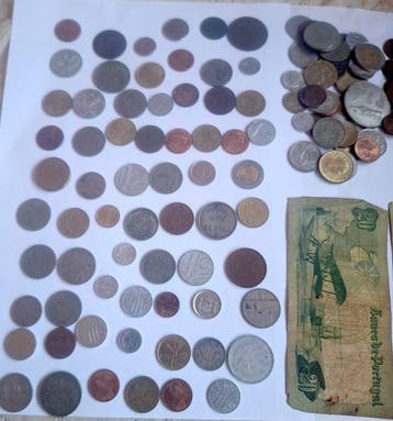 Wereld. Lot of mixed world coins + extra 200 Portuguese, Postzegels en Munten