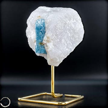 Grand Intense Cristal daquamarine bleu sur socle, non