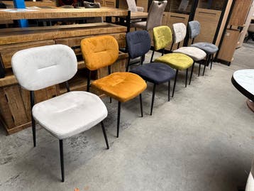 Jonathan eetkamerstoel, vier kleuren (nieuw, outlet), Nieuw, Stof
