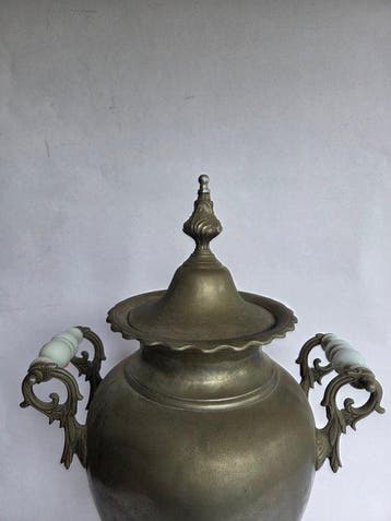 Samovar - Imposante metalen Samovar, Antiek en Kunst