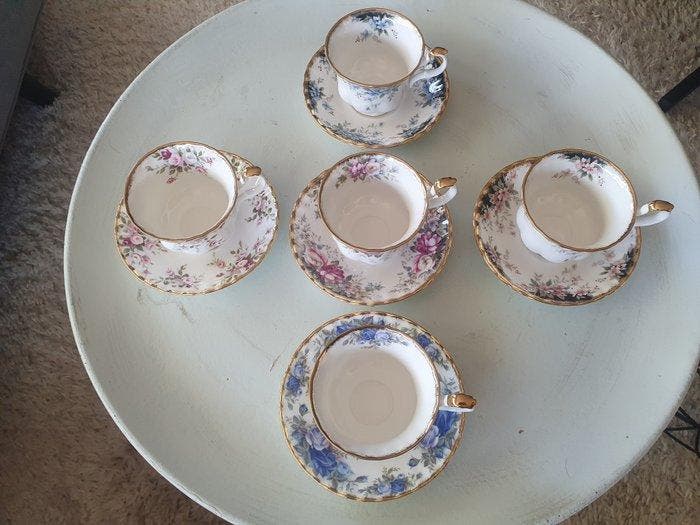 Royal Albert - Tafelservies (5) - Porselein, Goud, Antiquités & Art, Antiquités | Meubles | Tables