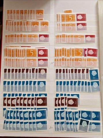 Pays-Bas - Énorme stock de combinaisons, etc., dans un gros, Gestempeld