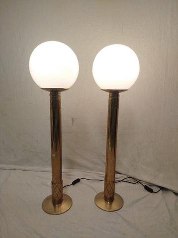 Lamp (2) - Verguld messing - Een paar grote lampen, Antiek en Kunst