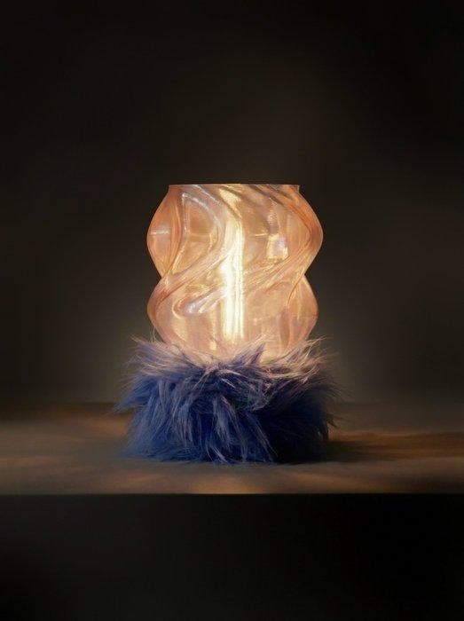 Cornu Design - Tafellamp - Hoog-dichtheid bio-polymeer, Antiek en Kunst, Kunst | Designobjecten