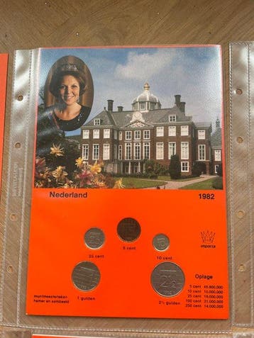 Nederland. Year Set 1982-1994, 13 sets (Zonder minimumprijs)