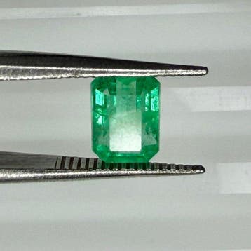 Vert Émeraude - 1.50 ct - International Gemological, Nieuw