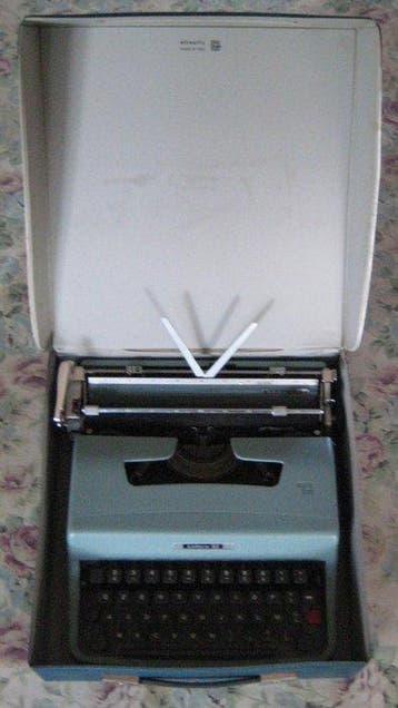 Marcello Nizzoli - Olivetti, Lettera 32 - Typemachine -