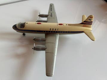 Schuco - Speelgoed vliegtuig Radiant-5600 en Boeing 733