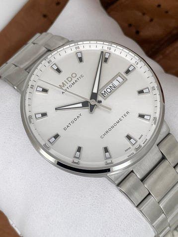 Mido - Commander II Automatic Chronometer -, Handtassen en Accessoires, Nieuw