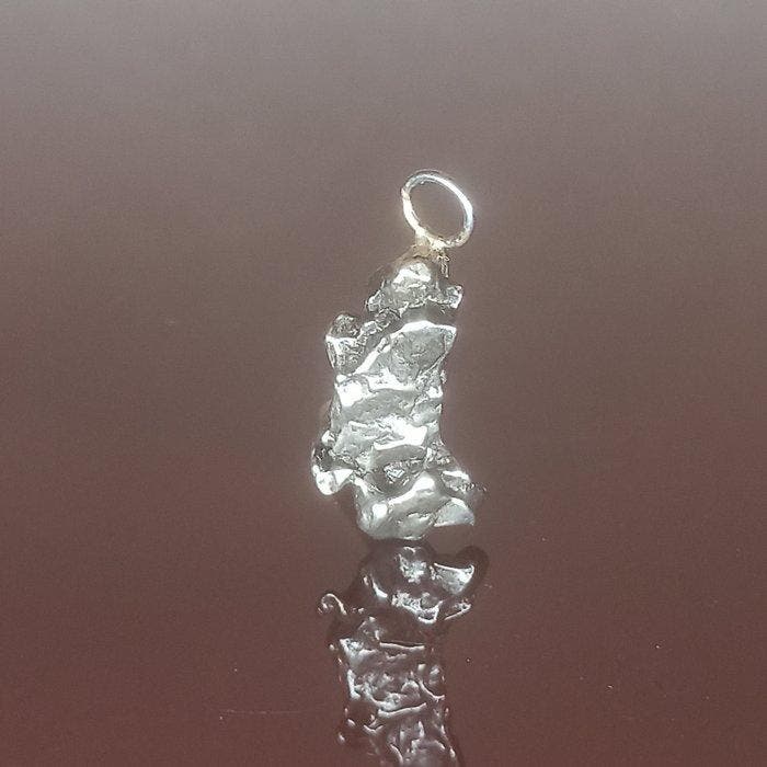HANGER METEORIET CAMPO DEL CIELO. - 10.45 g, Verzamelen, Mineralen en Fossielen
