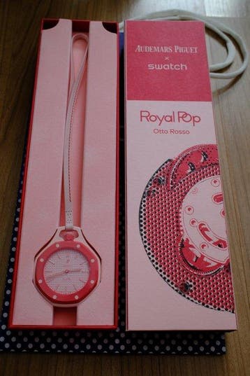 Swatch Royal Pop - Swatch × Audemars Piguet OTTO ROSSO -, Handtassen en Accessoires, Horloges | Heren, Nieuw