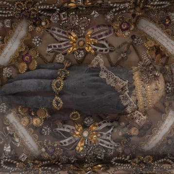 Relique / œuvre monastique dans un cadre, XVIIIe siècle -, Antiquités & Art