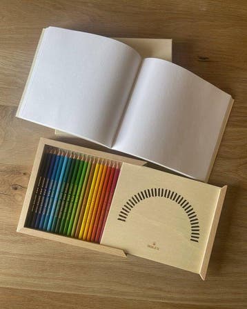 Rolex - Caran d’Ache - Bureau - Hout - Bureau ondertekend