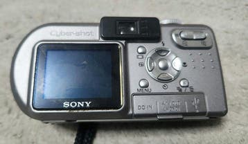 Sony DSC-P10 Appareil photo numérique, Audio, Tv en Foto, Nieuw