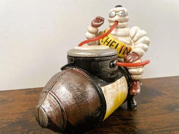 Michelin, Bibendum - Mascotte - Gietijzer