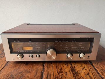 Luxman - R-1040 Solid state stereo receiver, Nieuw