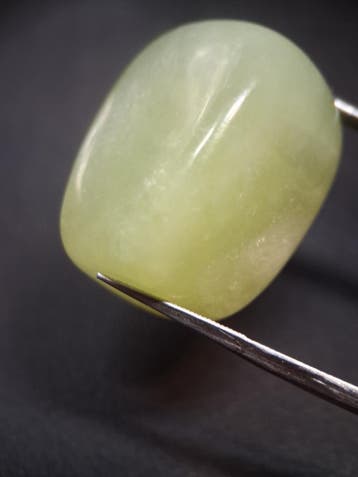 Natural Green Xiuyan Jade Pocket Stone 25.1 × 19.0 × 18.0 mm, Handtassen en Accessoires, Verzenden, Nieuw