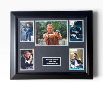James Bond 007: Casino Royale - Daniel Craig Singed Photo -, Nieuw