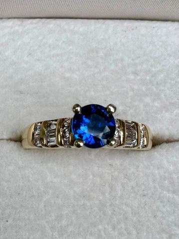 Bague tendance - 14 carats Or jaune - 0.85ct. tw. Saphir -