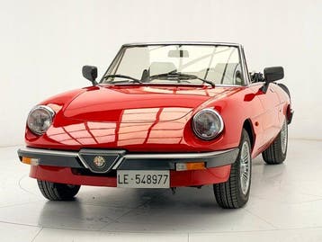 Alfa Romeo - Spider 1600 - 55,000km NO RESERVE - 1989
