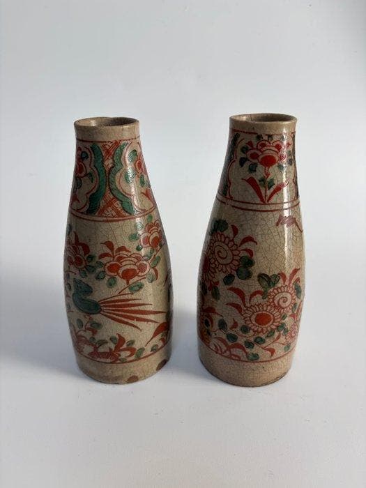 Paire de vases céramiques japonais peints à la main –, Antiek en Kunst, Antiek | Overige Antiek