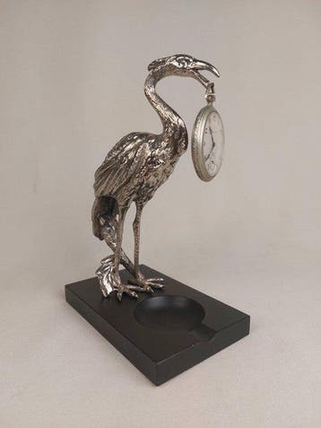 Beeldje, Porte montre / bijoux cendrier - 19.5 cm - Metaal