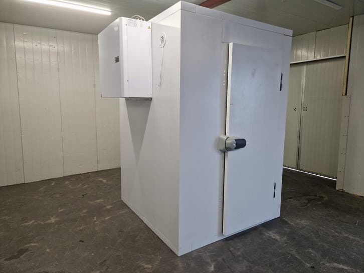 Vriescel 150 x 150 x 220 cm stekker klaar, Zakelijke goederen, Horeca | Keukenapparatuur, Gebruikt, Koelen en Vriezen