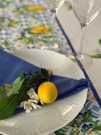Elegante tafelkleed voor grote tafels aan de Amalfikust met