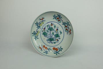 Assiette Doucai Fruit & Flower — Marque Chenghua -