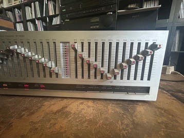 Technics - SH-8220 Égaliseur