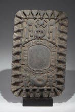 Een houten beeld. - Opon Ifá - Yoruba - Nigeria (Zonder