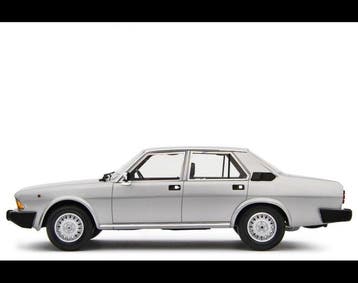 Laudoracing 1:18 - Model sedan - Alfa Romeo Alfa 6 1979, Nieuw