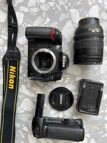 Nikon D90 + AF-S 18-135 Appareil photo numérique, TV, Hi-fi & Vidéo