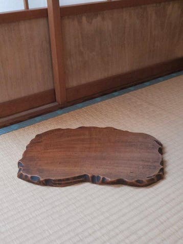 Decoratief ornament - Massief hout met natuurlijke rand, Antiek en Kunst