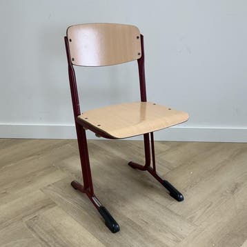 Eromes set van 8 schoolstoelen (rode stip) zithoogte 36 cm,, Huis en Inrichting, Stoelen, Gebruikt, Hout, Eén
