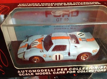 Bang 1:43 - Voiture de course miniature (3) - 1) #7072/7073