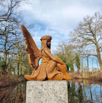Beeldje - A daydreaming fairy - IJzer