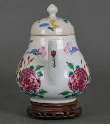 Yongzheng (1722-1735) - Theepot - Grote haan en vlinder