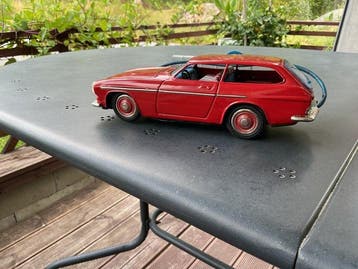 Ichiko - Blikken speelgoedauto - Volvo P1800 Es Ichiko/Asahi