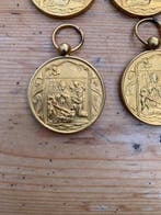 België. Medal partij van ca. 19 identieke religieuze