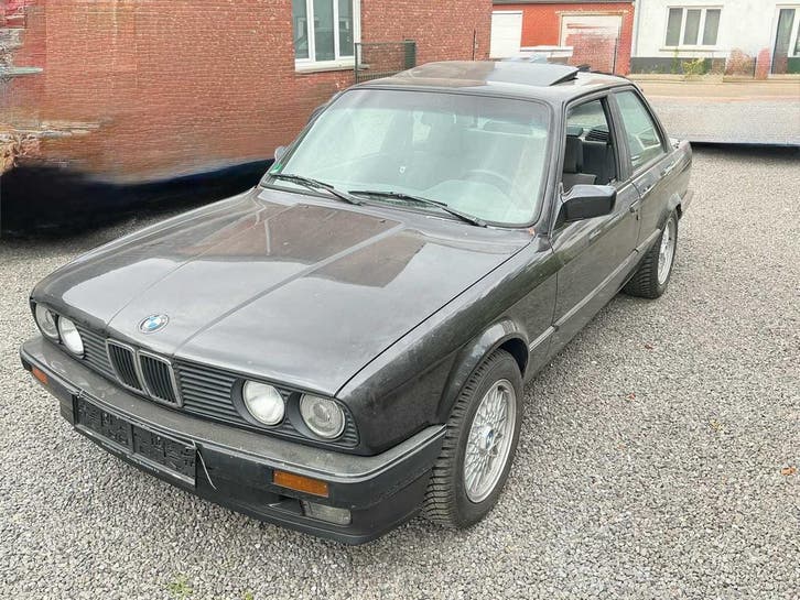 Online veiling - BMW 3 reeks 320i Oldtimer, Auto's, Oldtimers, Ophalen