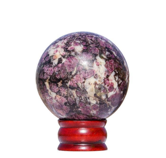 Prestige 100 mm Robijn in biotiet kristallen bol – Premium, Verzamelen, Mineralen en Fossielen