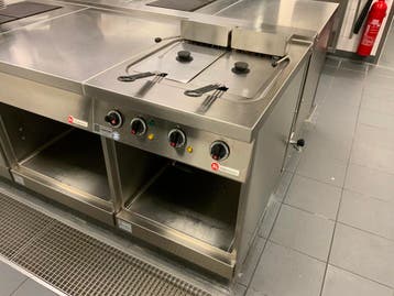 Küppersbusch Dubbele elektrische friteuse - Deltahoreca, Verzenden