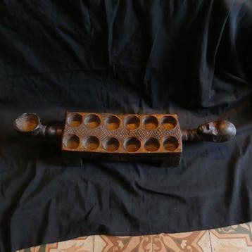 Game Dan. 80 cm H. early 20th century - Figuur - Dan -