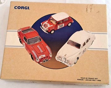 Corgi 1:43 - Voiture de course miniature (2) - 250 GTO -