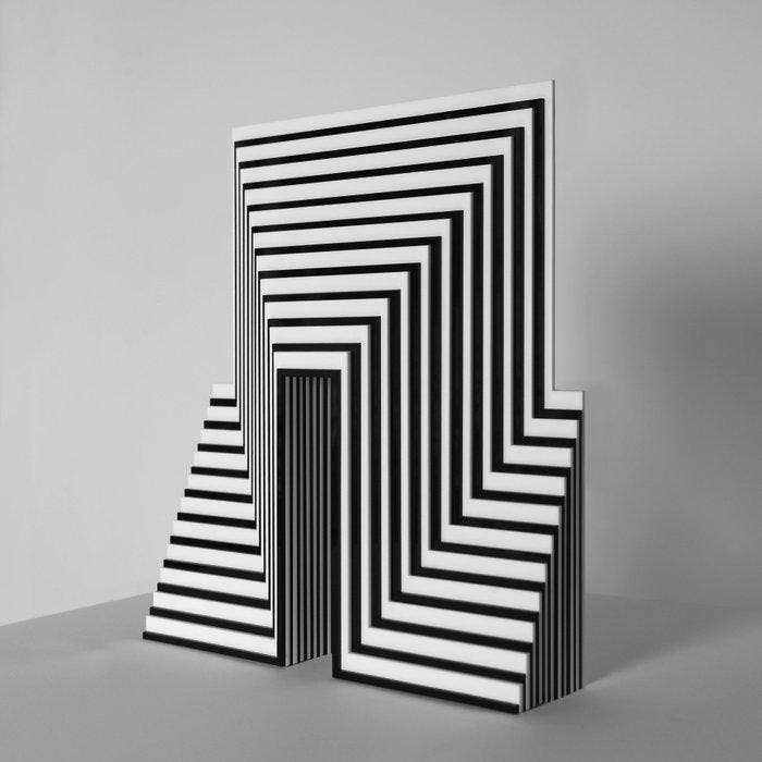 Luisa Russo - Luisa Russo (1985) - sculptuur, opera in, Antiek en Kunst, Antiek | Meubels | Stoelen en Sofa's